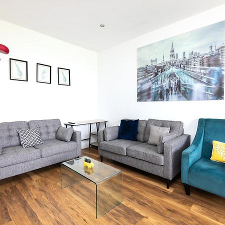 Spacious Apartment Close To City Centre With Free Secure Parking Leeds  Buitenkant foto